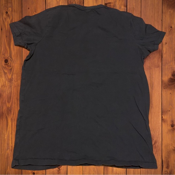 Hollister Co Aeropostale American Eagle Shirt Surfing Guy Cute Graphic Tee - Picture 4 of 4